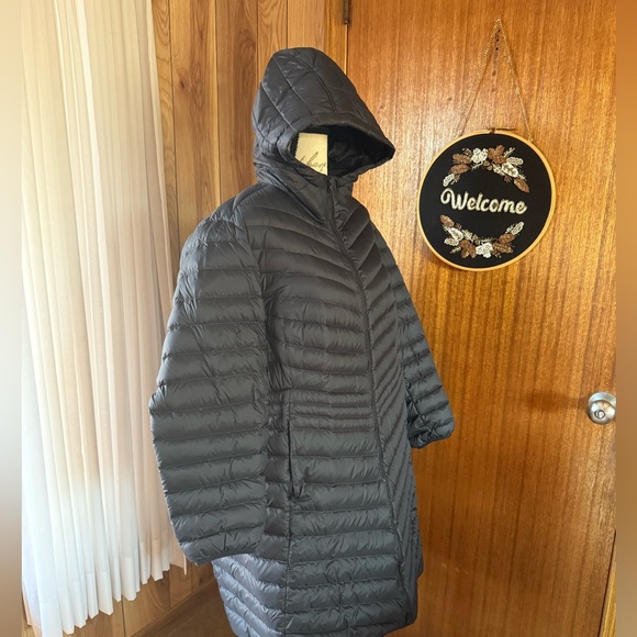 Packable puffer coat - Picture 3 of 8